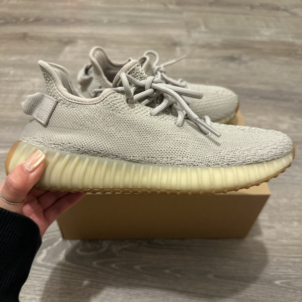 Yeezy Boost 350 V2 Sesame